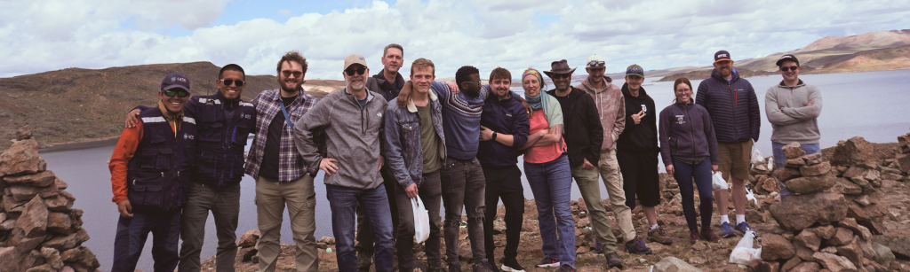 a picture of the volunteers in the andes