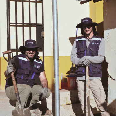 a picture of the volunteers in the andes