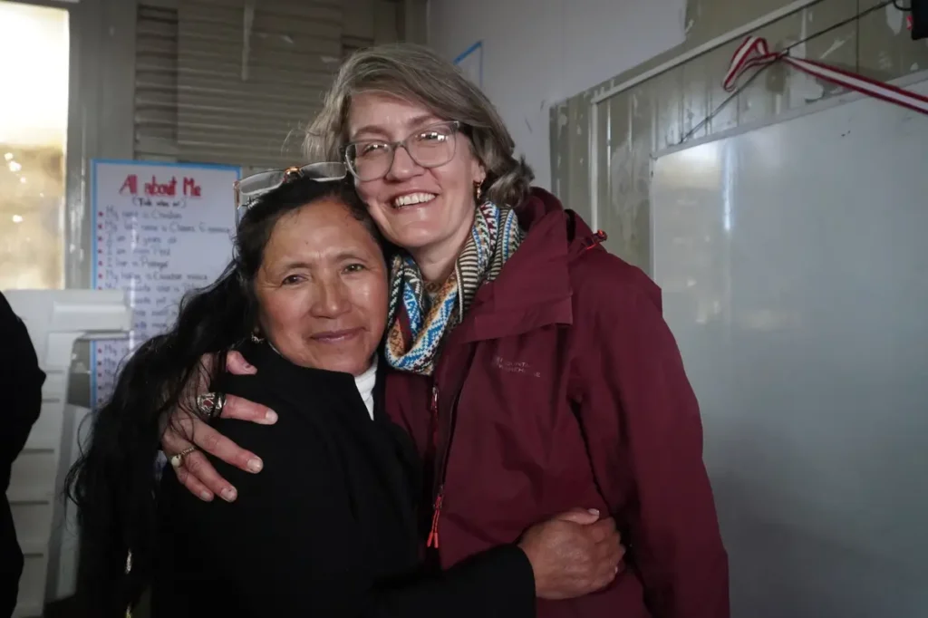 Heather (SAIT instructor) and School Principal Rosario in Pedregal at the end of solar energy project